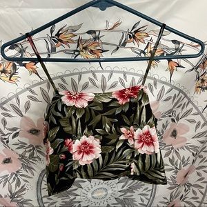American Eagle Crop Top